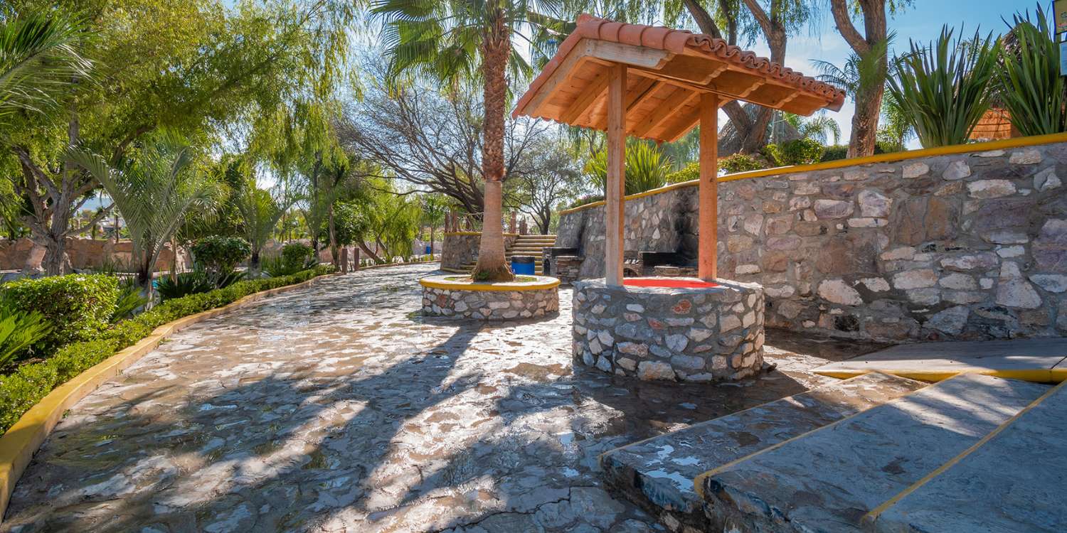 Alberca de Aguas Termales